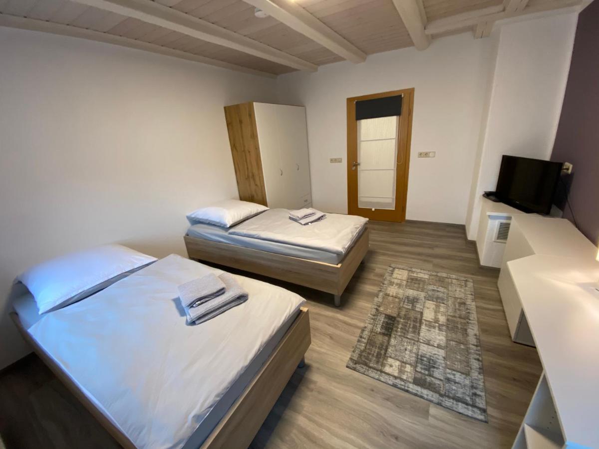 Gaestezimmer Kirchdorf Unteropfingen Exteriér fotografie